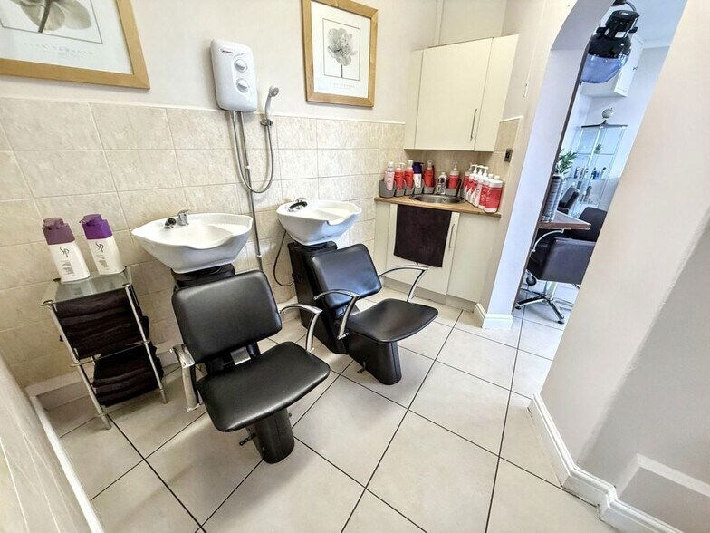 69 North Rd W, Wingate à vendre - Photo intérieure – Image 1 sur 8