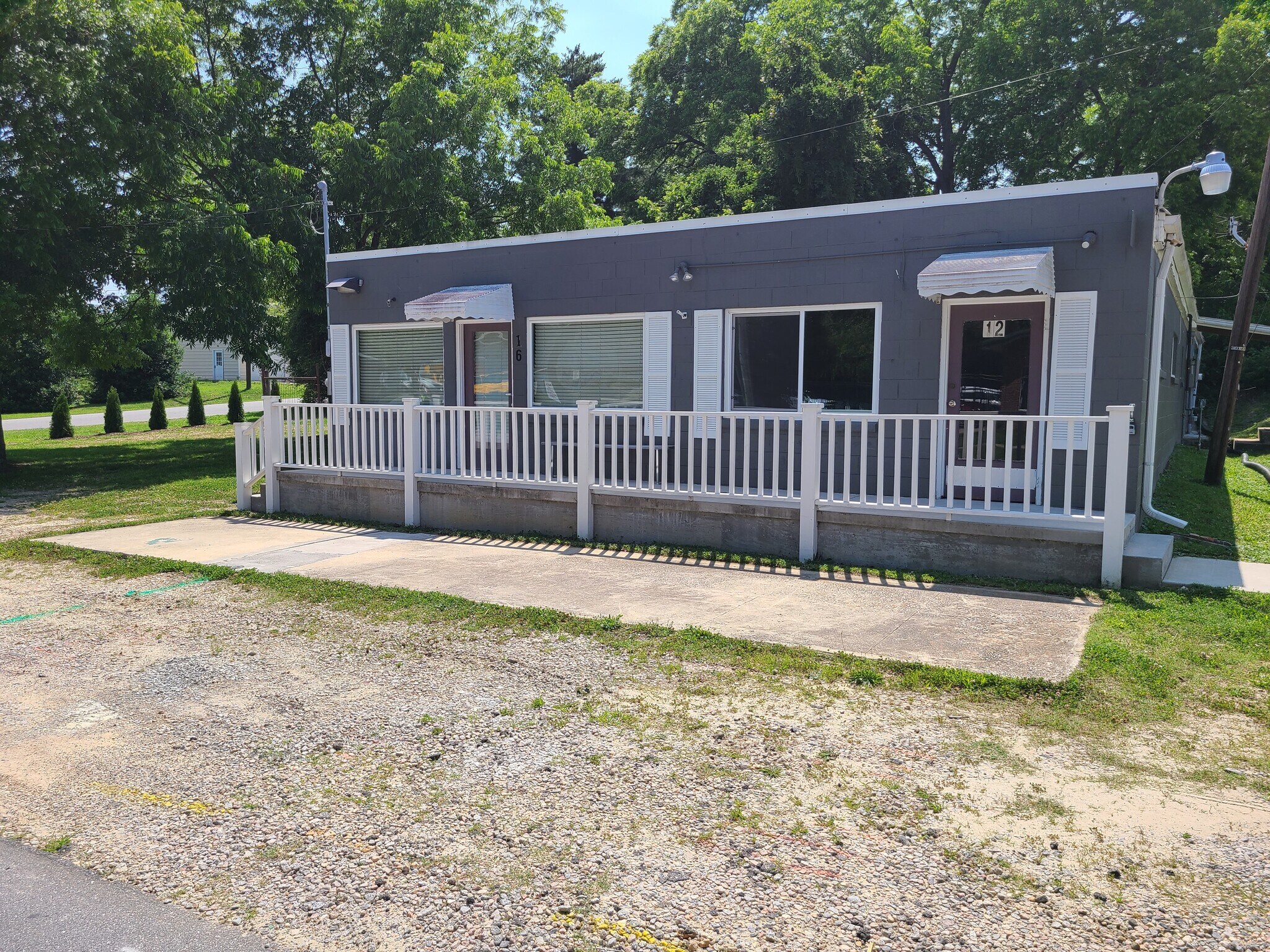 12-16 S Pine St, Wendell, NC à louer Photo de l’immeuble– Image 1 sur 18