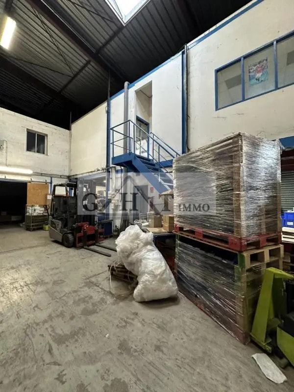 Industriel/Logistique dans Villeparisis à vendre Photo intérieure– Image 1 sur 5