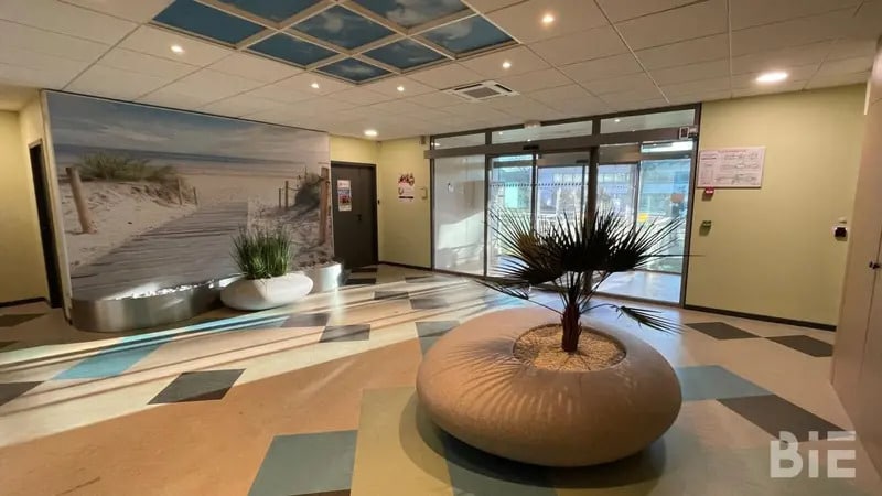 22 Avenue Léonard De Vinci, Pessac à louer - Photo de l’immeuble – Image 2 sur 12
