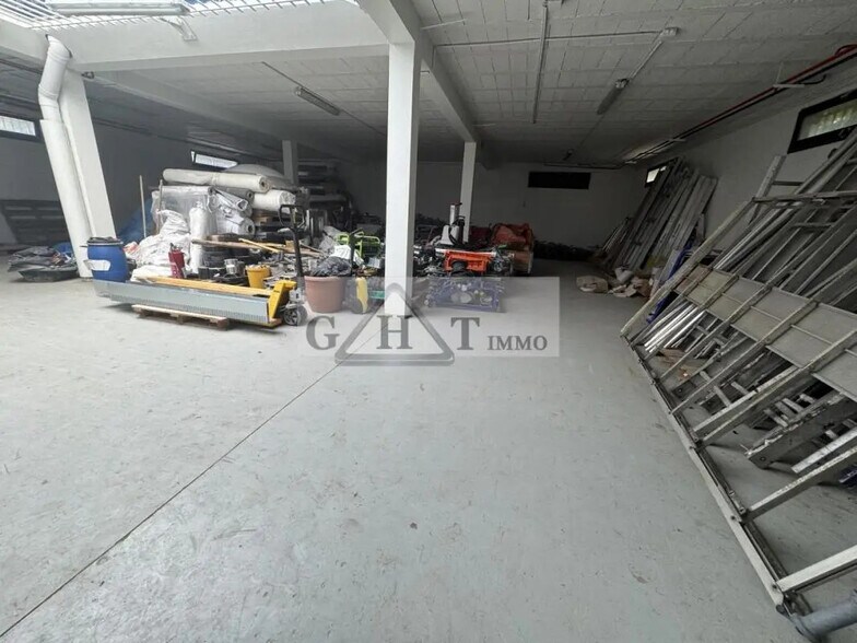 Industriel/Logistique dans Boissy-Saint-Léger à vendre - Photo de l’immeuble – Image 2 sur 7