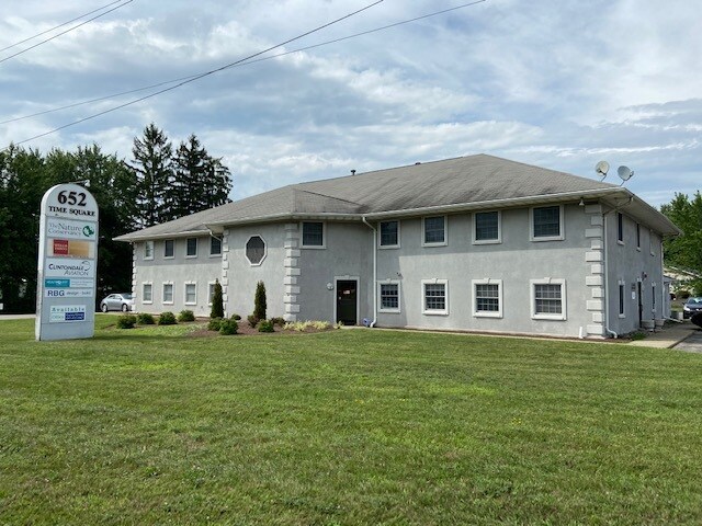 652 Rt-299, Highland, NY à louer - Photo principale – Image 1 sur 13