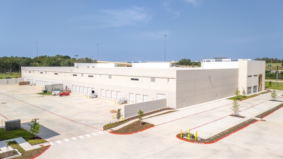 3000 N-IH 35 NB, Georgetown, TX à louer - Photo de l’immeuble – Image 3 sur 17