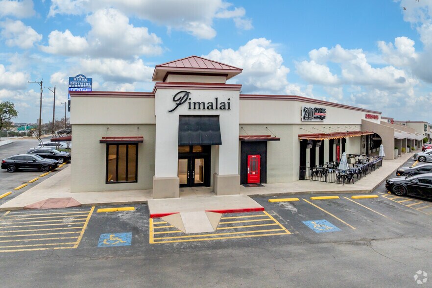 8077-8115 Callaghan Rd, San Antonio, TX à vendre - Photo de l’immeuble – Image 3 sur 21