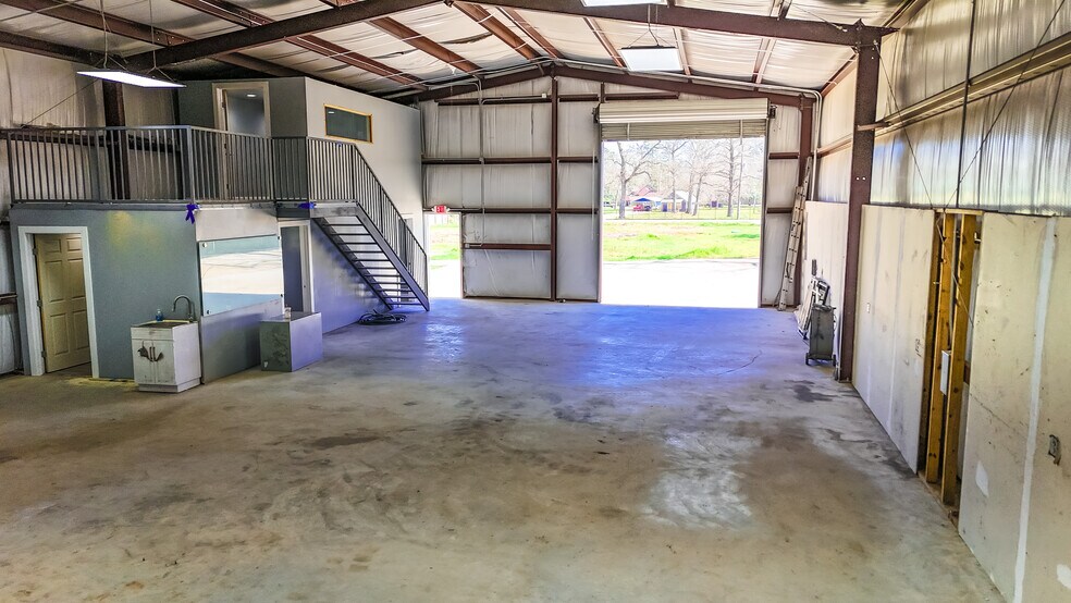 22931 Mossy Oaks Rd, Spring, TX à vendre - Photo intérieure – Image 2 sur 4