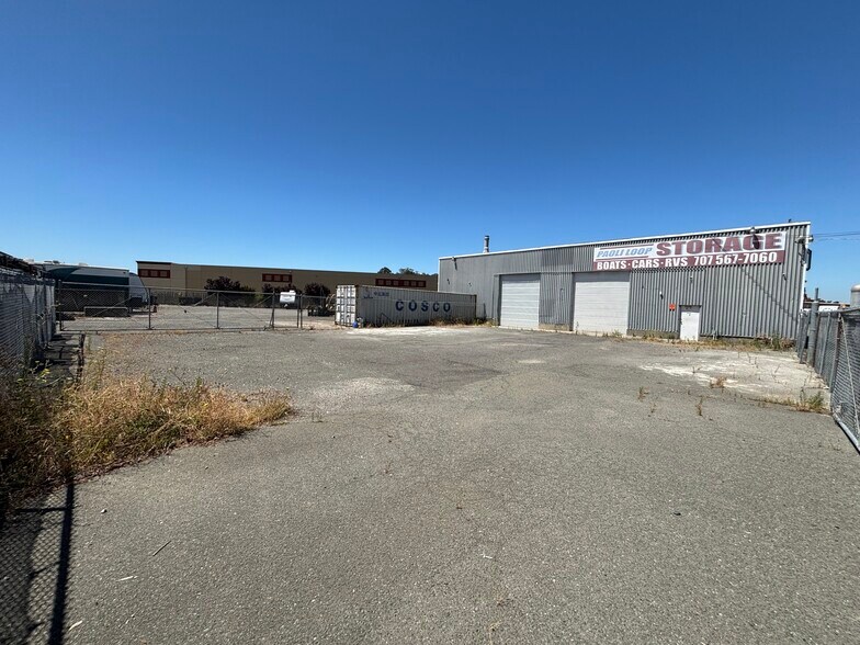 4711 Paoli Loop Rd, American Canyon, CA à louer - Photo de l’immeuble – Image 1 sur 11