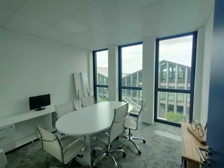 Bureau dans Bordeaux à louer - Photo intérieure – Image 2 sur 11