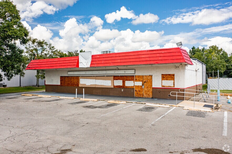Circle K Surplus - For Sale portefeuille de 7 biens à vendre sur LoopNet.fr - Photo principale – Image 1 sur 7