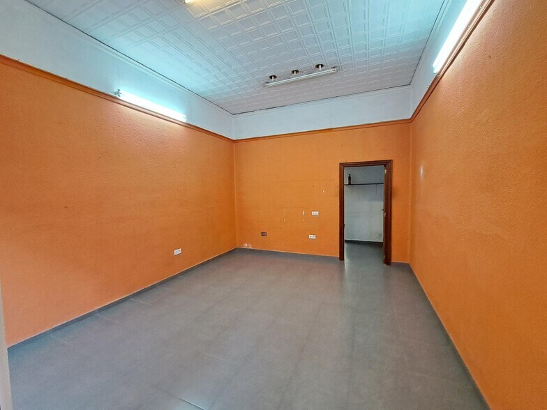 Local commercial dans Alzira, Valencia à louer - Photo intérieure – Image 3 sur 9