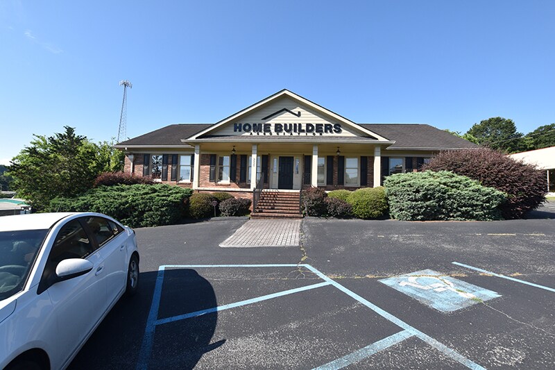 3221 Harrison Pike, Chattanooga, TN à vendre - Photo de l’immeuble – Image 2 sur 14