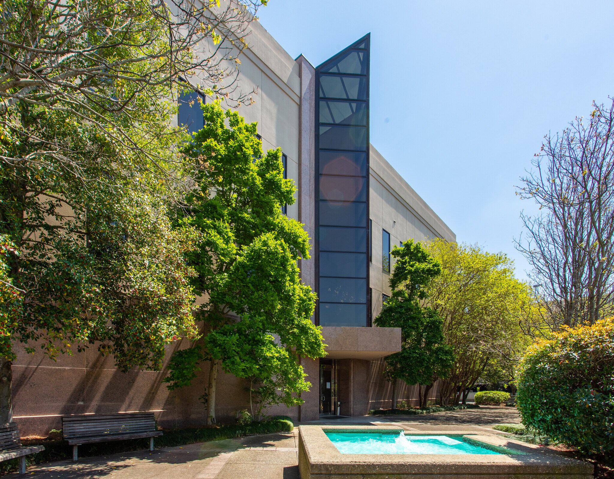 945 Broadway, Columbus, GA à louer Photo principale– Image 1 sur 11