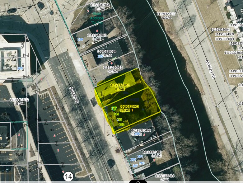 243-247 S Main St, West Bend, WI à vendre - Aérien – Image 2 sur 2