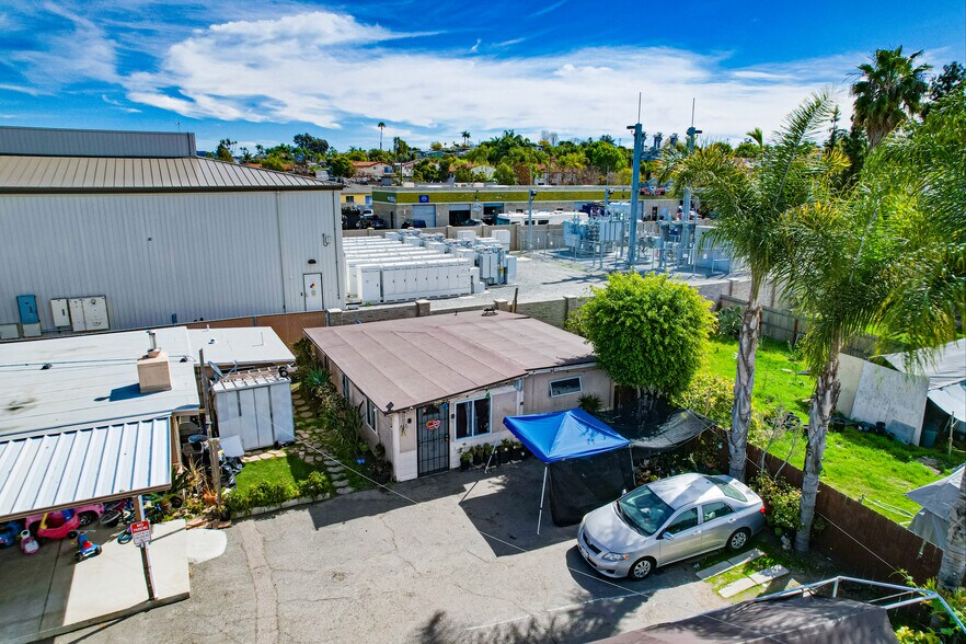 467-475 N Melrose Dr, Vista, CA à vendre - Photo de l’immeuble – Image 3 sur 6
