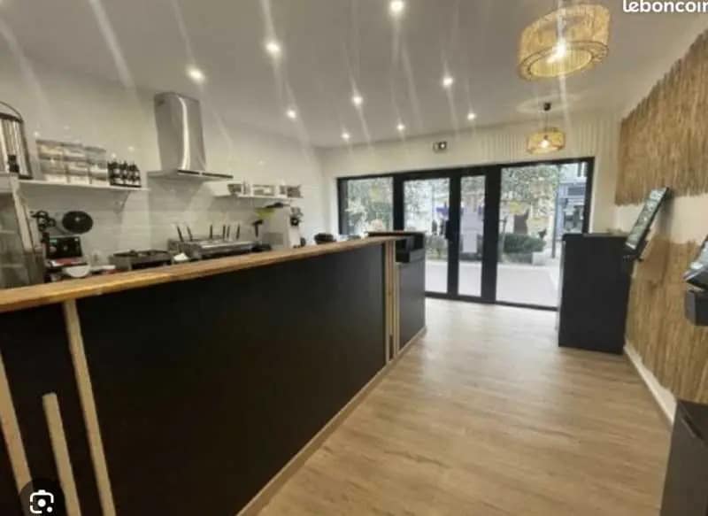 Local commercial dans Rouen à louer - Photo de l’immeuble – Image 2 sur 3