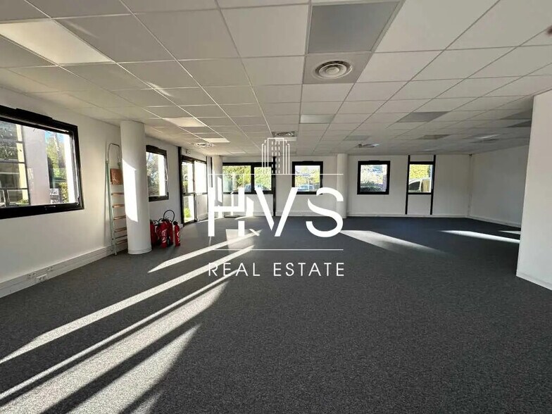 Bureau dans Aix-en-Provence à vendre - Photo intérieure – Image 3 sur 9