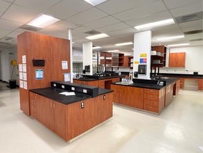 2121 2nd St, Davis, CA à louer Photo intérieure– Image 2 sur 26