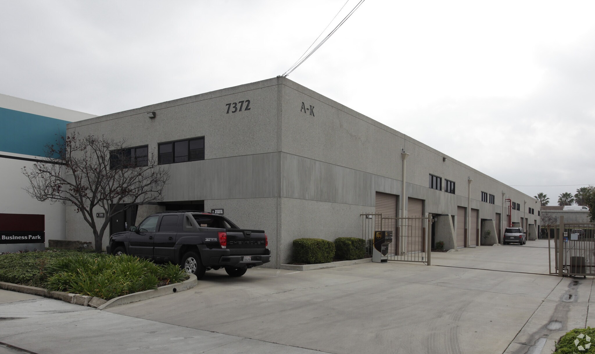 7372 Walnut Ave, Buena Park, CA à louer Photo de l’immeuble– Image 1 sur 3