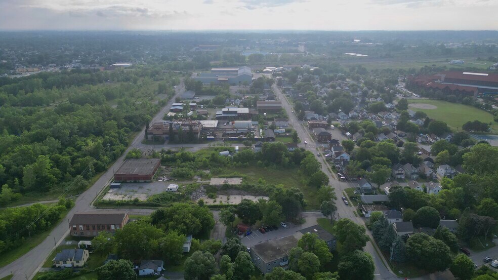 4415 Buttrey St, Niagara Falls, ON à vendre - Aérien – Image 3 sur 9