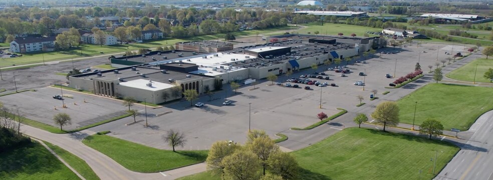 550 S Gear Ave, West Burlington, IA à vendre - Photo de l’immeuble – Image 3 sur 16
