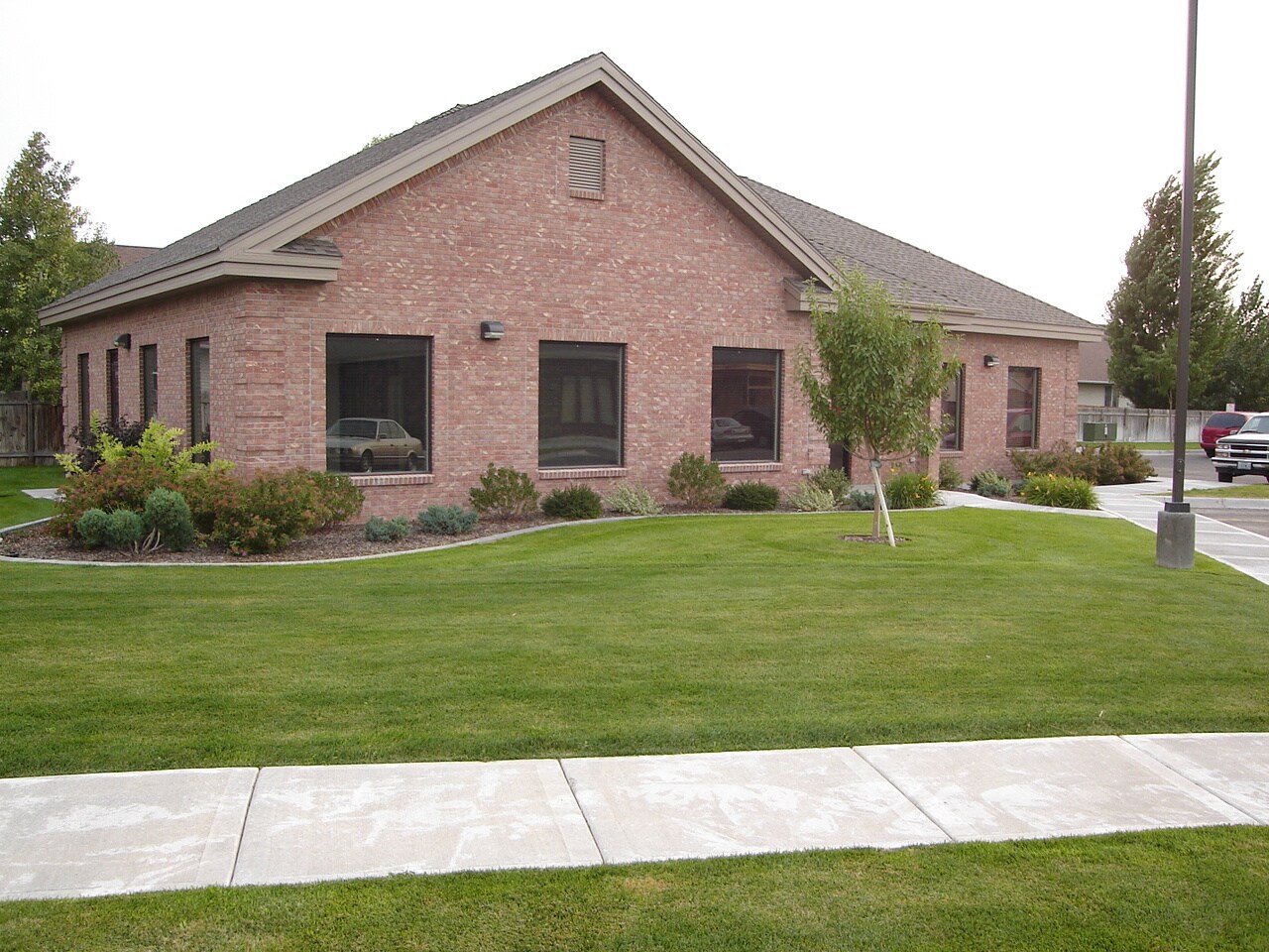 3438 S 15th E, Idaho Falls, ID à vendre Photo de l’immeuble– Image 1 sur 7