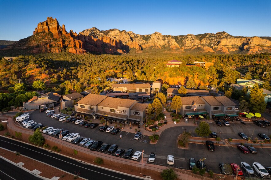 671 Highway 179, Sedona, AZ à louer - Photo de l’immeuble – Image 3 sur 14