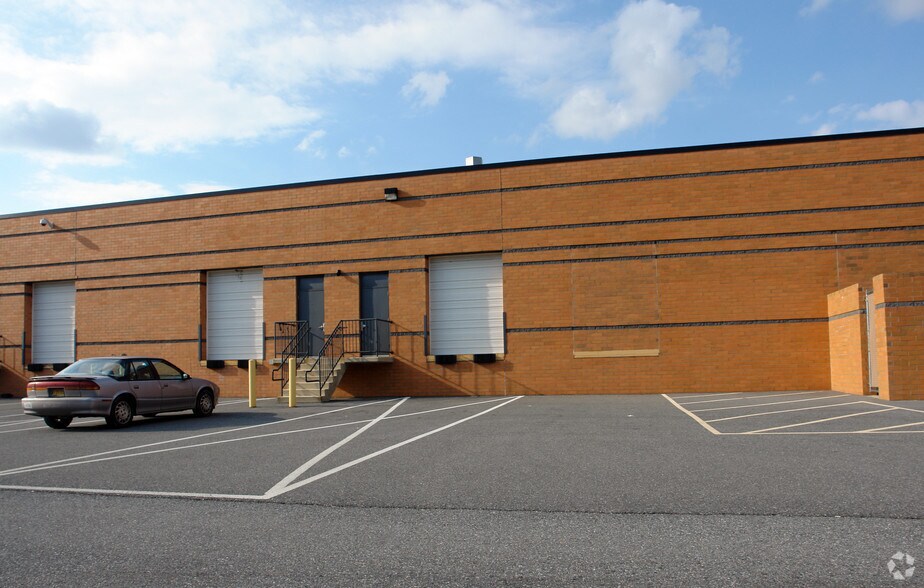 4260-4296 Forbes Blvd, Lanham, MD à vendre - Photo de l’immeuble – Image 3 sur 11