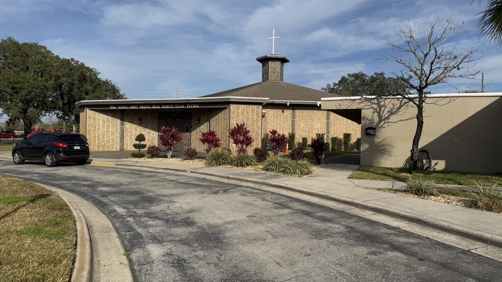 5000 Silver Star Rd, Orlando, FL à vendre - Photo principale – Image 1 sur 3