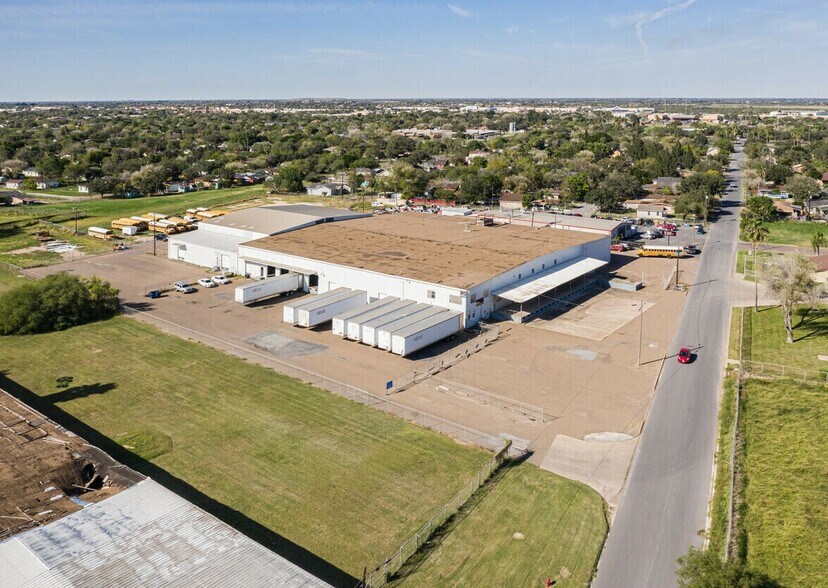 320 S Utah Ave, Weslaco, TX à louer - Photo de l’immeuble – Image 1 sur 5