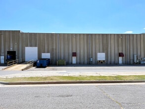 28 NE 42nd St, Oklahoma City, OK à louer Photo de l’immeuble– Image 1 sur 3
