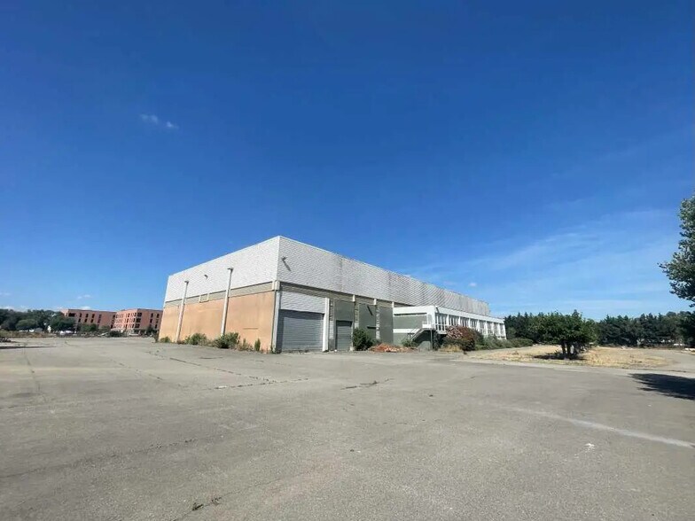 Industriel/Logistique dans Toulouse à vendre - Photo de l’immeuble – Image 2 sur 8