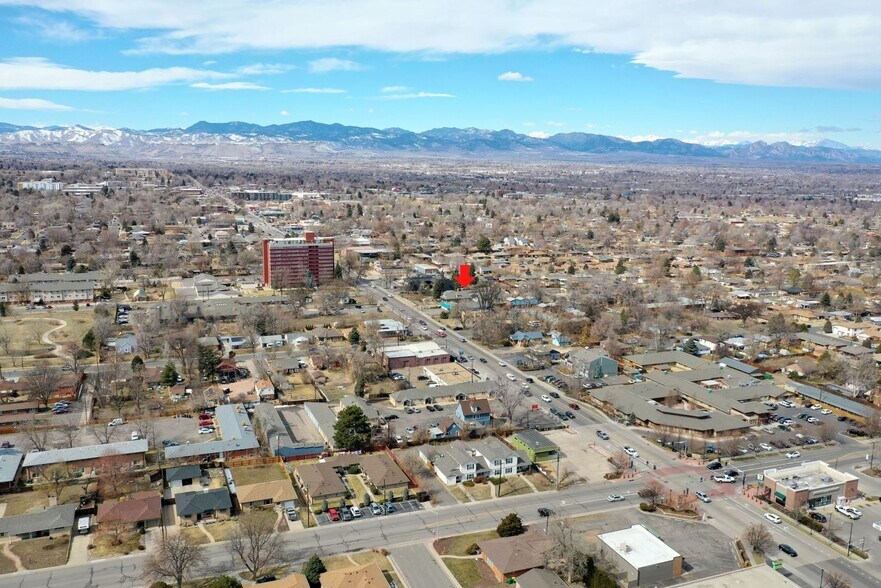 6195 W 38th Ave, Wheat Ridge, CO à louer - Photo de l’immeuble – Image 3 sur 40
