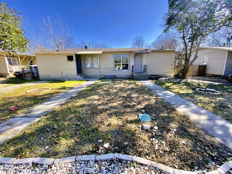 1006-1008 Haynes St, San Marcos, TX à vendre - Photo principale – Image 1 sur 12