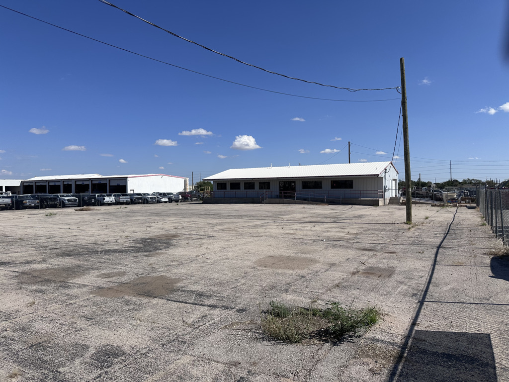 1514 E 2nd St, Odessa, TX à louer Photo de l’immeuble– Image 1 sur 11