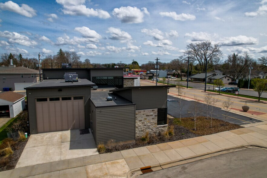 805 George St, De Pere, WI à vendre - Photo de l’immeuble – Image 3 sur 23