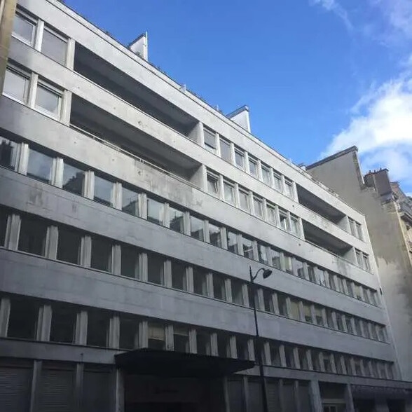 29 Rue Cardinet, Paris à louer - Photo de l’immeuble – Image 1 sur 1