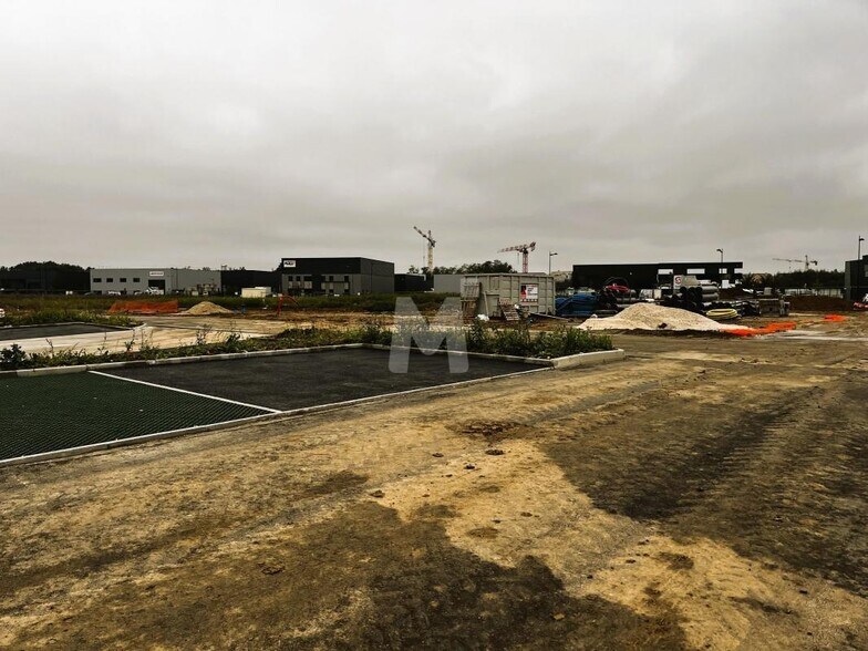 Local d'activités dans SAINT-PIERRE-DU-PERRAY à vendre - Photo de la construction – Image 3 sur 6