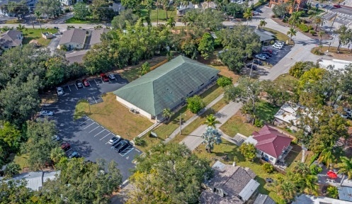 2232 Altamont Ave, Fort Myers, FL à vendre - Photo principale – Image 2 sur 12