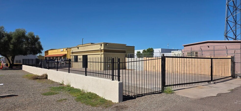 506 W Broadway Rd, Mesa, AZ à louer - Photo de l’immeuble – Image 2 sur 4