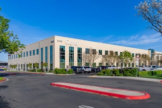 Plus de détails pour 801-835 S Akers St, Visalia, CA - Bureau à louer
