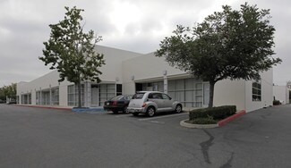 Plus de détails pour 30 Hughes, Irvine, CA - Local d'activités à louer