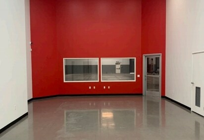40 Tesla, Irvine, CA à vendre - Photo intérieure – Image 3 sur 18