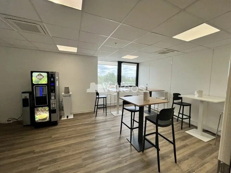 14 Rue Michel Labrousse, Toulouse à louer - Photo de l’immeuble – Image 3 sur 17