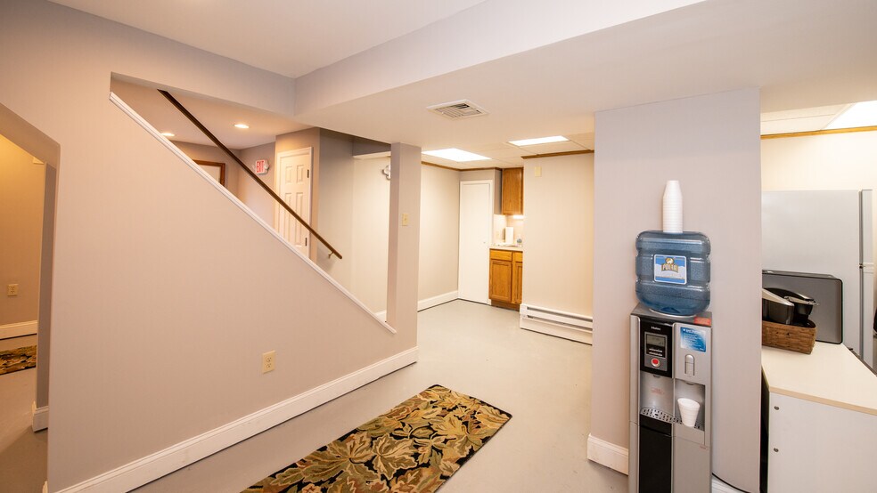 124 John Robert Thomas Dr, Exton, PA à louer - Photo intérieure – Image 2 sur 28