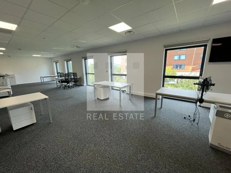 Bureau dans Jonage à louer - Photo de l’immeuble – Image 2 sur 10