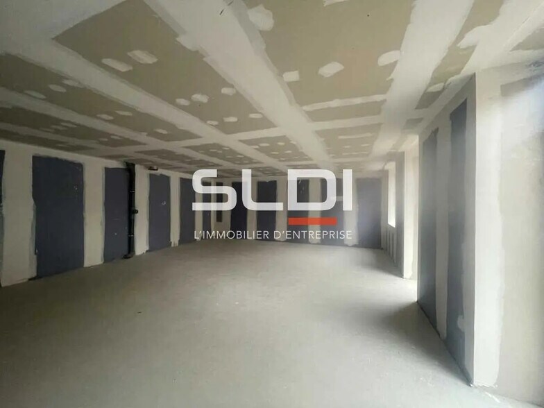 Bureau dans Brindas à louer - Photo intérieure – Image 2 sur 8