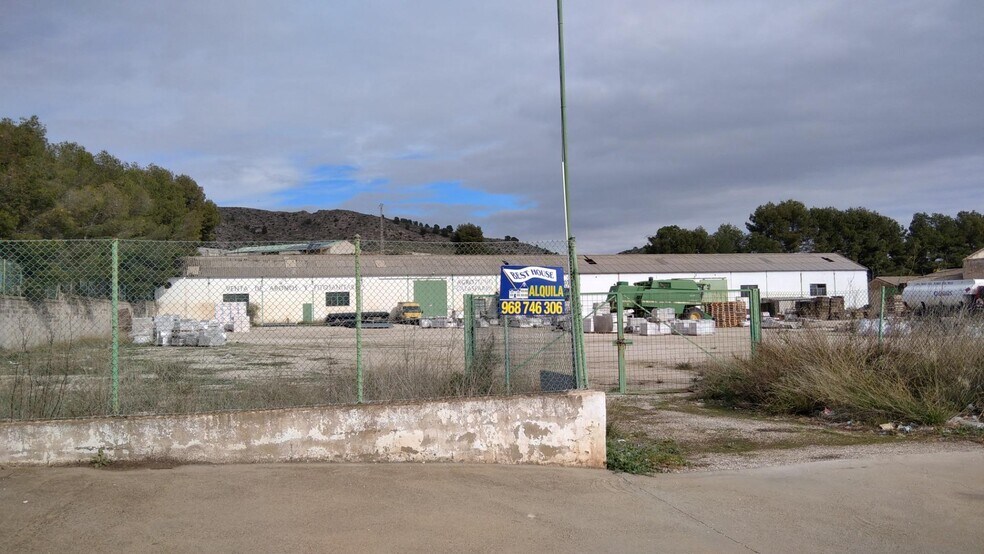 Industriel/Logistique dans Calasparra, Murcia à louer - Photo de l’immeuble – Image 2 sur 3