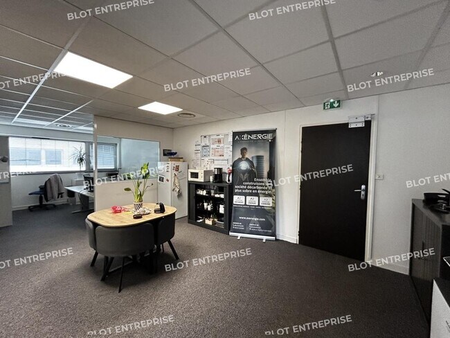 Plus de détails pour Bureau à vendre