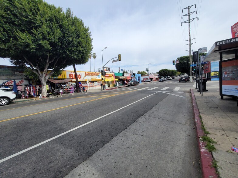 3009 Wabash Ave, Los Angeles, CA à vendre - Photo de l’immeuble – Image 2 sur 11