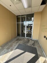 2950 Bank St, Ottawa, ON à louer Photo intérieure– Image 2 sur 10