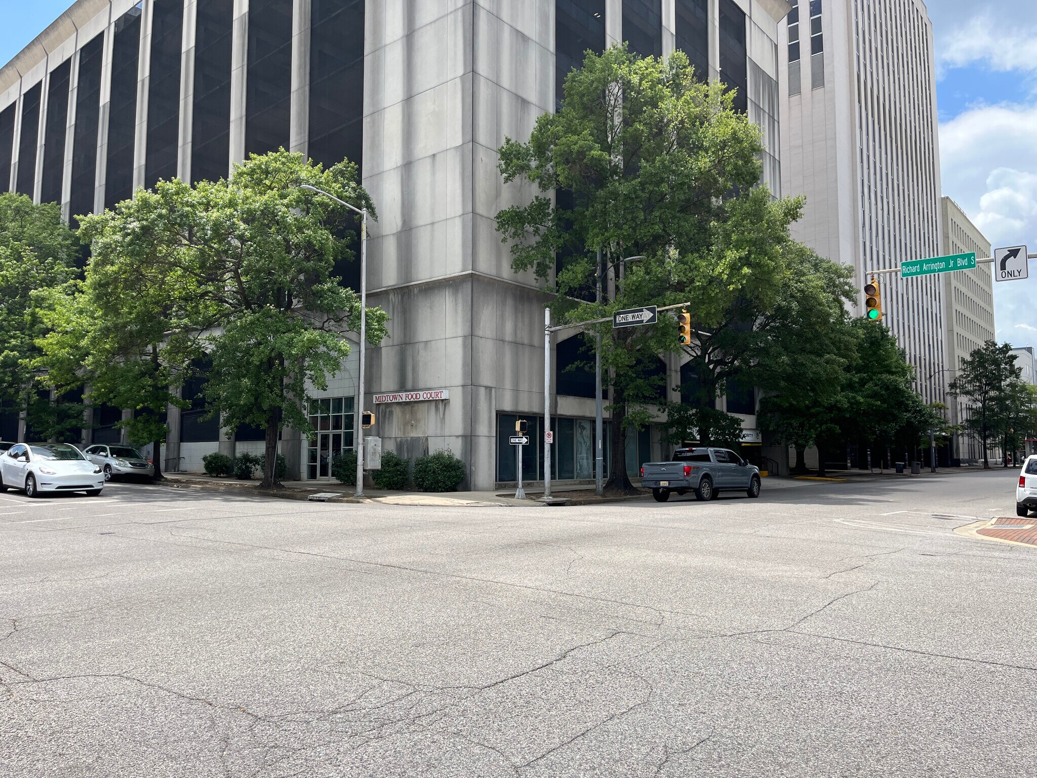 2021 3rd Ave, Birmingham, AL à louer Photo principale– Image 1 sur 4